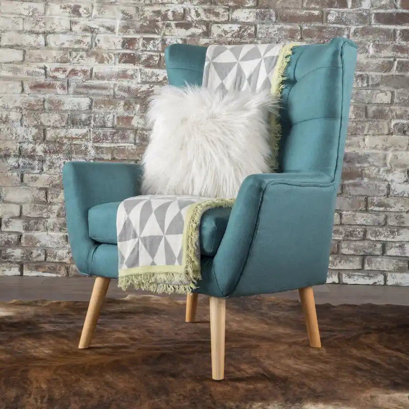 Moderna Poltrona a Orecchioni con Schienale Alto 32.5, Rivestita e Capitonnè, con Gambe in Legno di Caucciù