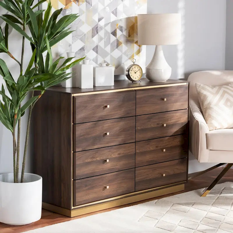 Comò moderno e contemporaneo in legno a 8 cassetti con base in metallo