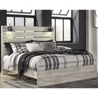 Letto in legno sbiancato