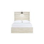 Letto in legno sbiancato