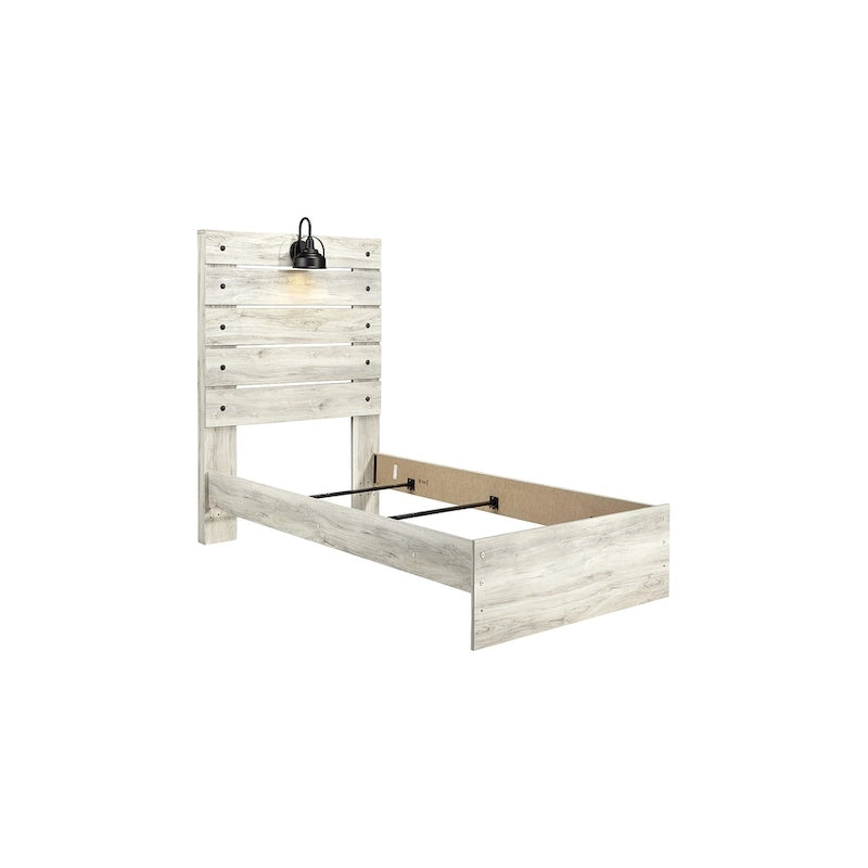 Letto in legno sbiancato