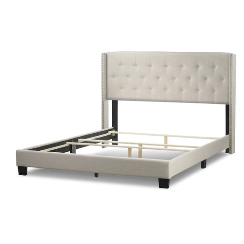 Letto in tessuto beige con bottoni trapuntati e ali borchiate