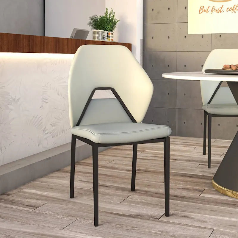 Sedia da pranzo in pelle con struttura in ferro nero, imbottita, moderna, per cucina
